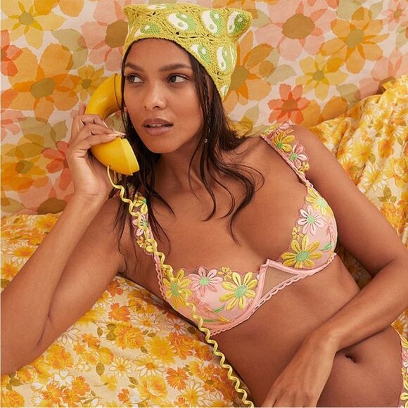 For Love And Lemons Daisy Jane Embroidery Underwire Bra XXS NWT - Picture 8 of 8